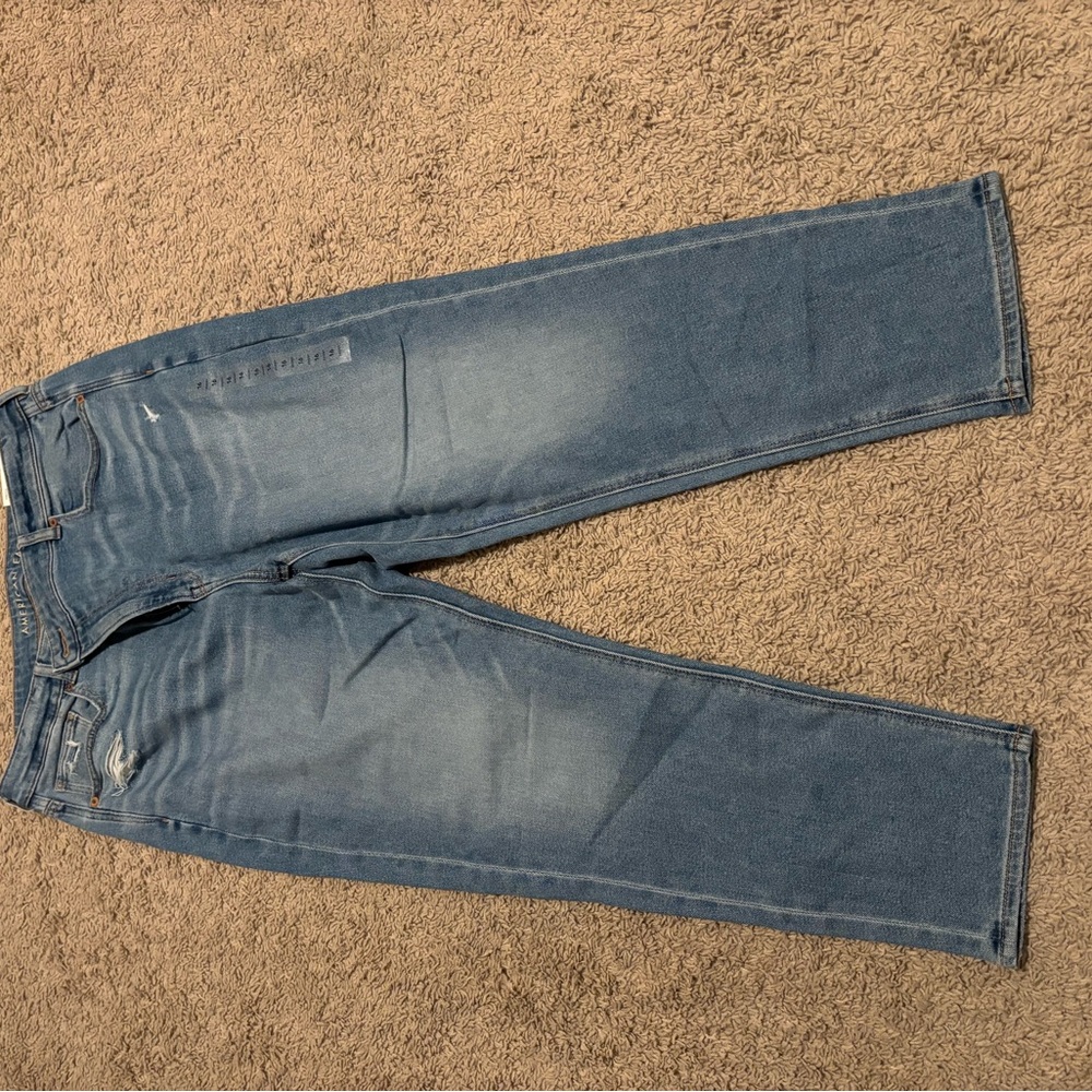 American Eagle Light Blue Denim Mom Jeans